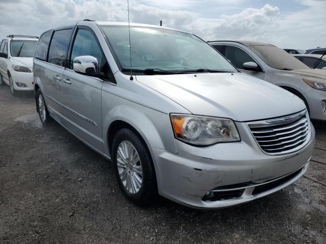 Photo 3 VIN: 2C4RC1GG1CR221298 - CHRYSLER TOWN & COU 