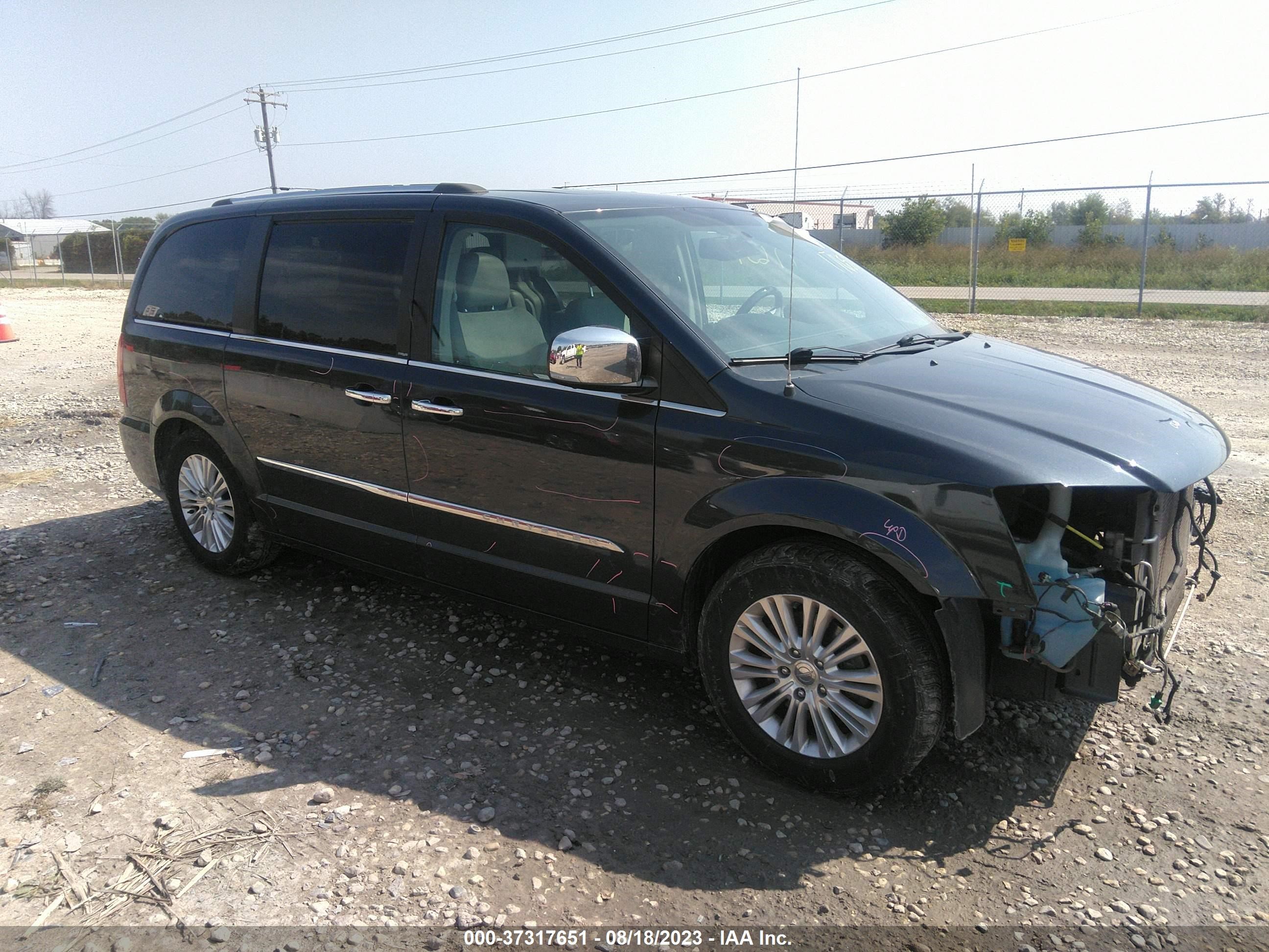 Photo 0 VIN: 2C4RC1GG1DR610282 - CHRYSLER TOWN & COUNTRY 