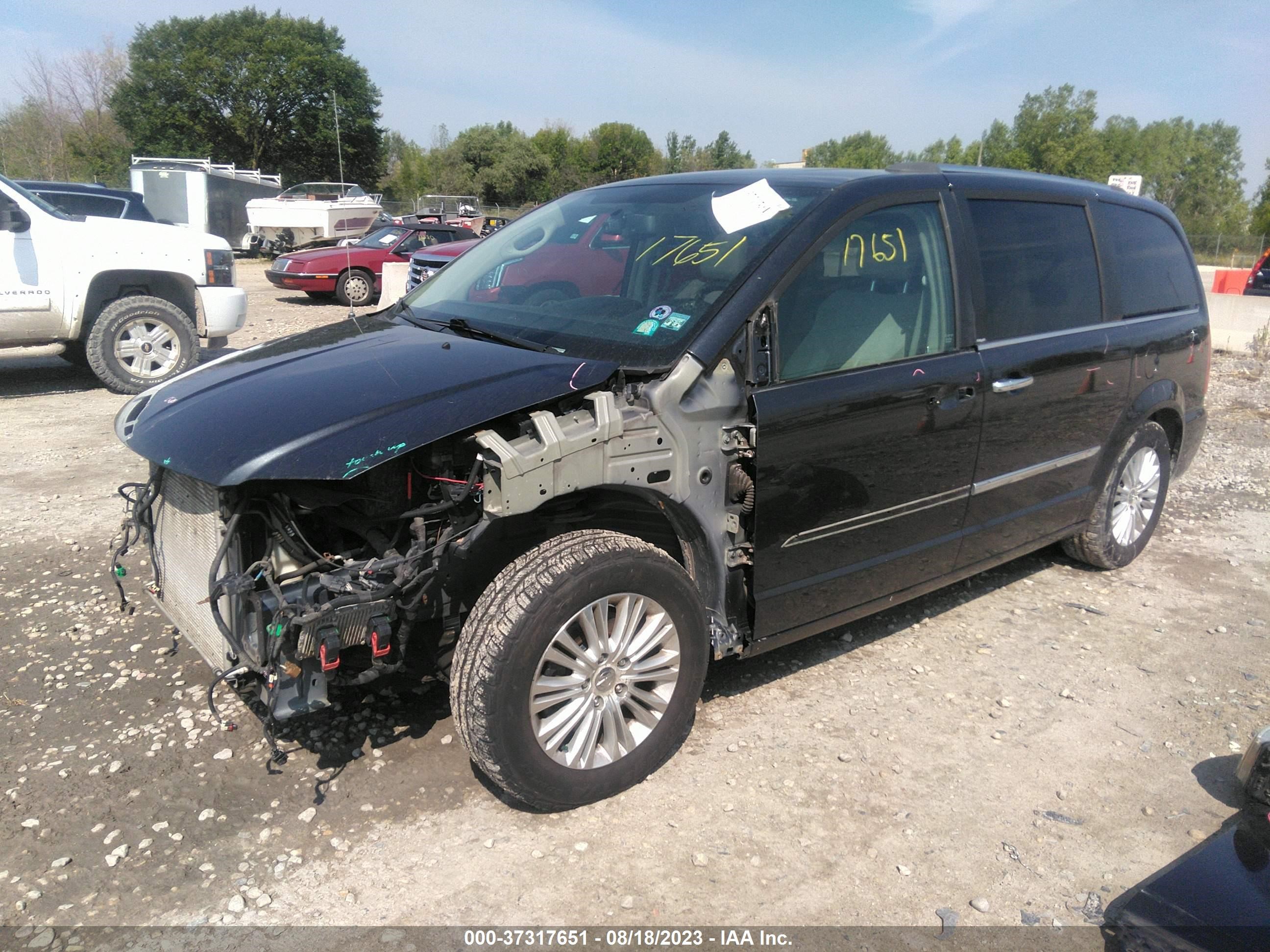 Photo 1 VIN: 2C4RC1GG1DR610282 - CHRYSLER TOWN & COUNTRY 