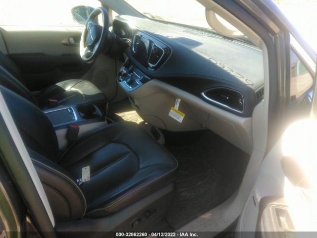 Photo 4 VIN: 2C4RC1GG1HR670472 - CHRYSLER PACIFICA 