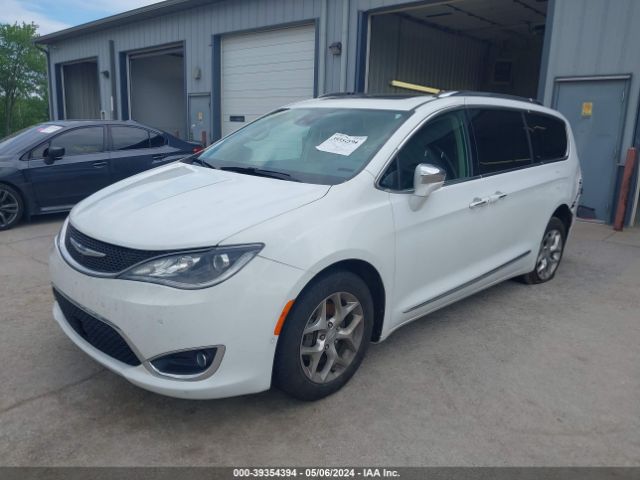 Photo 1 VIN: 2C4RC1GG1JR210525 - CHRYSLER PACIFICA 