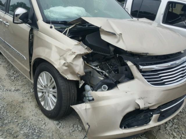 Photo 8 VIN: 2C4RC1GG2CR309230 - CHRYSLER TOWN & COU 