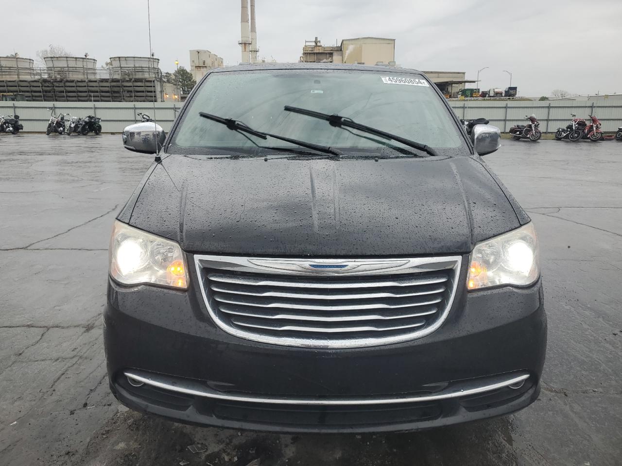 Photo 4 VIN: 2C4RC1GG2DR806070 - CHRYSLER TOWN & COUNTRY 