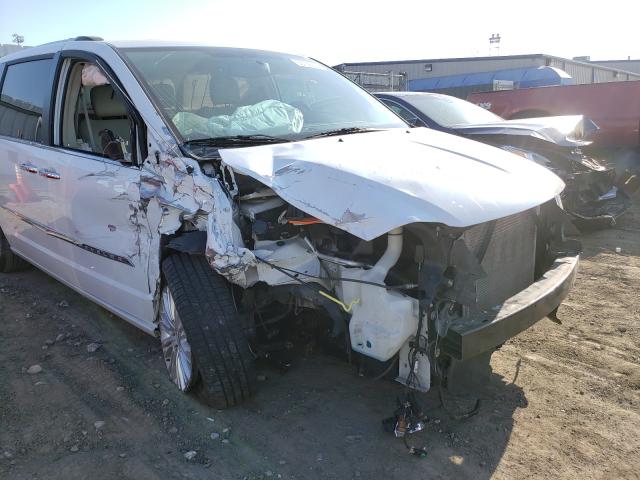 Photo 8 VIN: 2C4RC1GG2ER115736 - CHRYSLER TOWN &AMP COU 