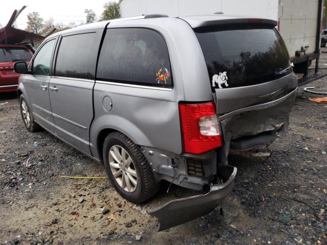 Photo 2 VIN: 2C4RC1GG2FR662622 - CHRYSLER TOWN &AMP COU 