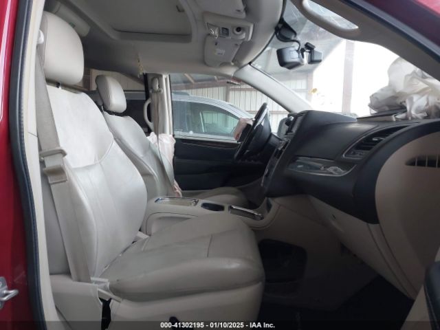 Photo 4 VIN: 2C4RC1GG2FR731261 - CHRYSLER TOWN AND COUNTRY 