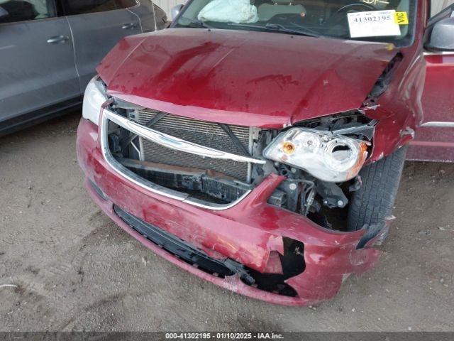 Photo 5 VIN: 2C4RC1GG2FR731261 - CHRYSLER TOWN AND COUNTRY 