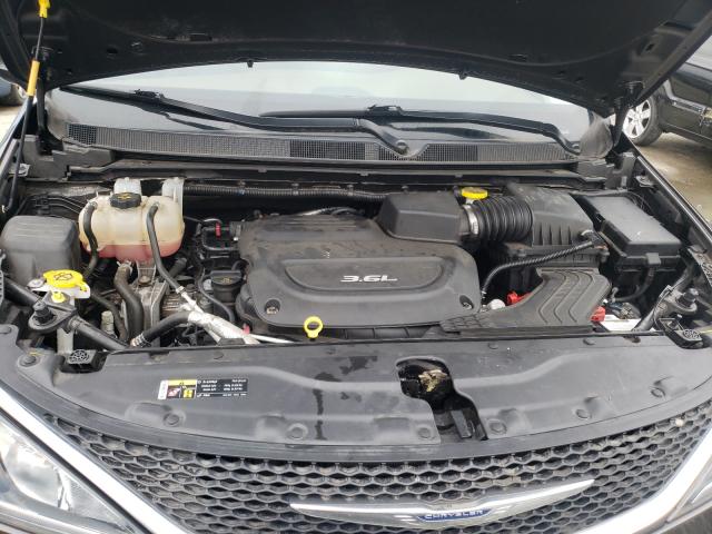 Photo 6 VIN: 2C4RC1GG2HR805247 - CHRYSLER PACIFICA 