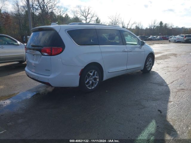 Photo 3 VIN: 2C4RC1GG2HR822016 - CHRYSLER PACIFICA 