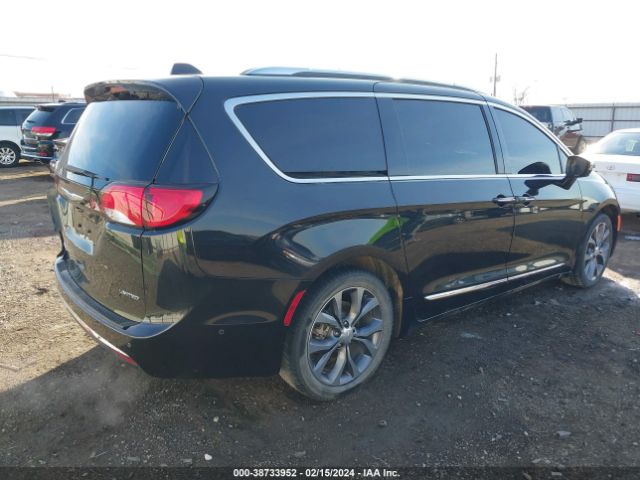 Photo 3 VIN: 2C4RC1GG2JR156832 - CHRYSLER PACIFICA 