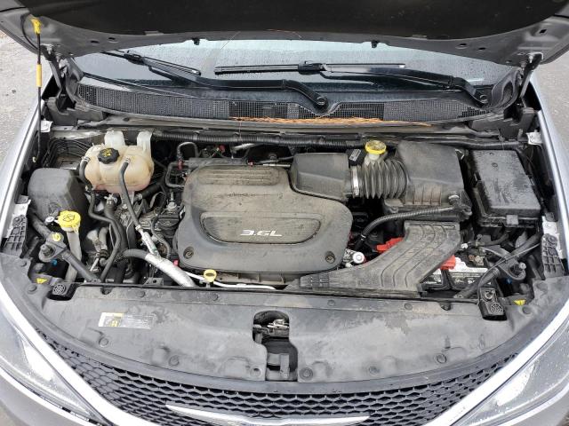 Photo 11 VIN: 2C4RC1GG2JR230749 - CHRYSLER PACIFICA L 