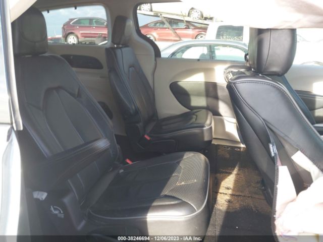 Photo 7 VIN: 2C4RC1GG2JR233201 - CHRYSLER PACIFICA 