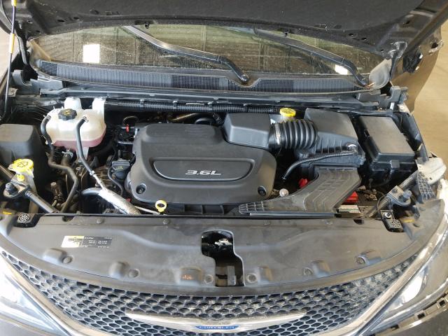 Photo 6 VIN: 2C4RC1GG2JR236406 - CHRYSLER PACIFICA L 