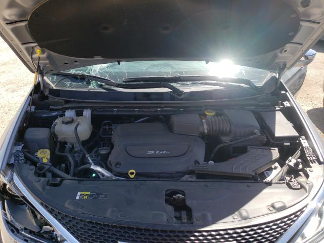 Photo 6 VIN: 2C4RC1GG2JR247213 - CHRYSLER PACIFICA L 