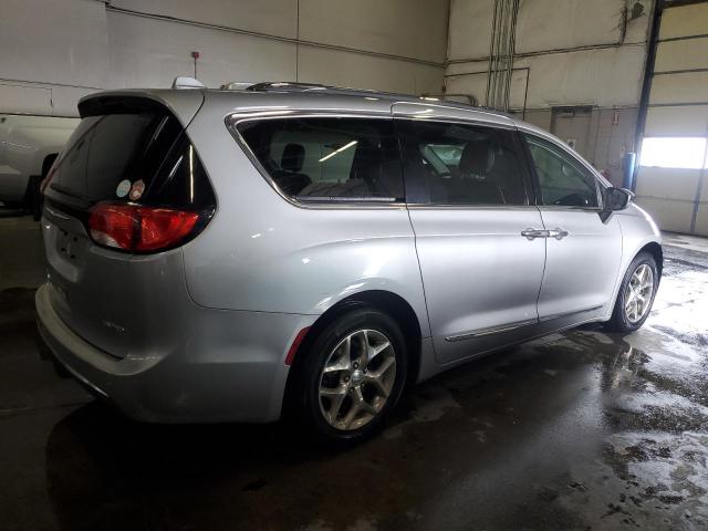 Photo 2 VIN: 2C4RC1GG2JR320225 - CHRYSLER PACIFICA 