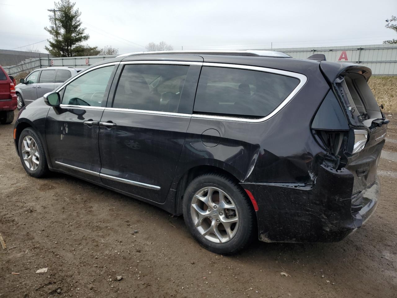 Photo 1 VIN: 2C4RC1GG2KR627623 - CHRYSLER PACIFICA 