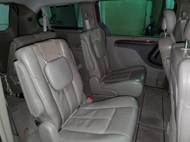 Photo 10 VIN: 2C4RC1GG3CR133935 - CHRYSLER TOWN & COU 