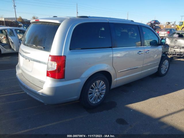 Photo 3 VIN: 2C4RC1GG3CR181483 - CHRYSLER TOWN & COUNTRY 