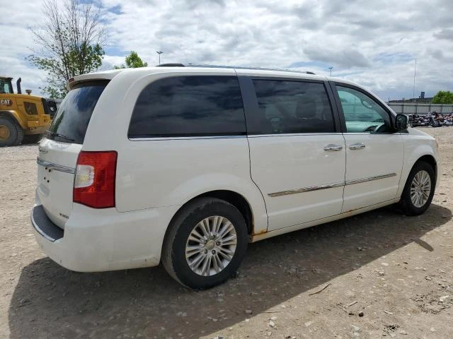 Photo 2 VIN: 2C4RC1GG3CR278747 - CHRYSLER TOWN & COU 