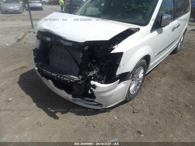 Photo 5 VIN: 2C4RC1GG3DR571002 - CHRYSLER TOWN & COUNTRY 