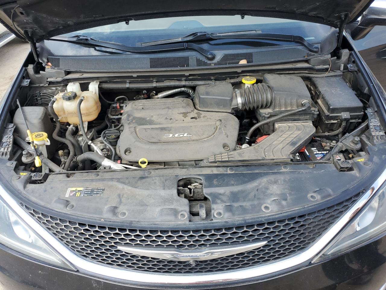 Photo 11 VIN: 2C4RC1GG3HR506530 - CHRYSLER PACIFICA 