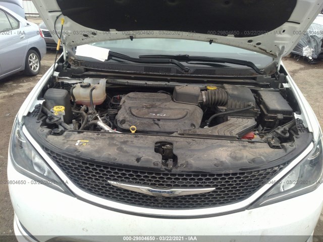 Photo 9 VIN: 2C4RC1GG3JR101080 - CHRYSLER PACIFICA 