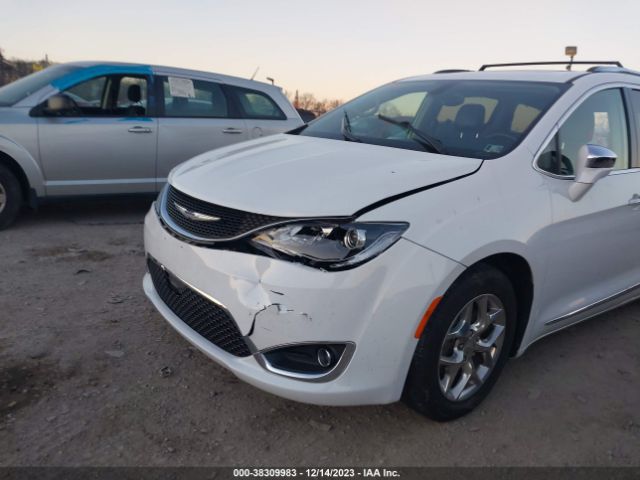 Photo 5 VIN: 2C4RC1GG3JR272198 - CHRYSLER PACIFICA 