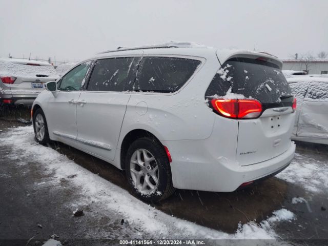 Photo 2 VIN: 2C4RC1GG3LR136303 - CHRYSLER PACIFICA 