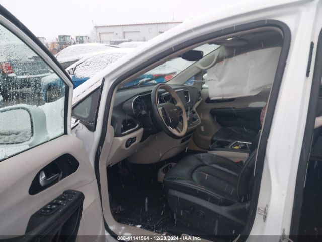 Photo 4 VIN: 2C4RC1GG3LR136303 - CHRYSLER PACIFICA 