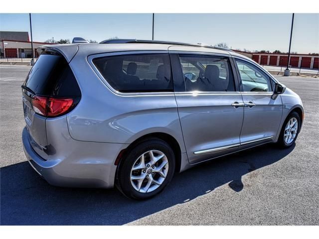 Photo 4 VIN: 2C4RC1GG3LR139850 - CHRYSLER PACIFICA 