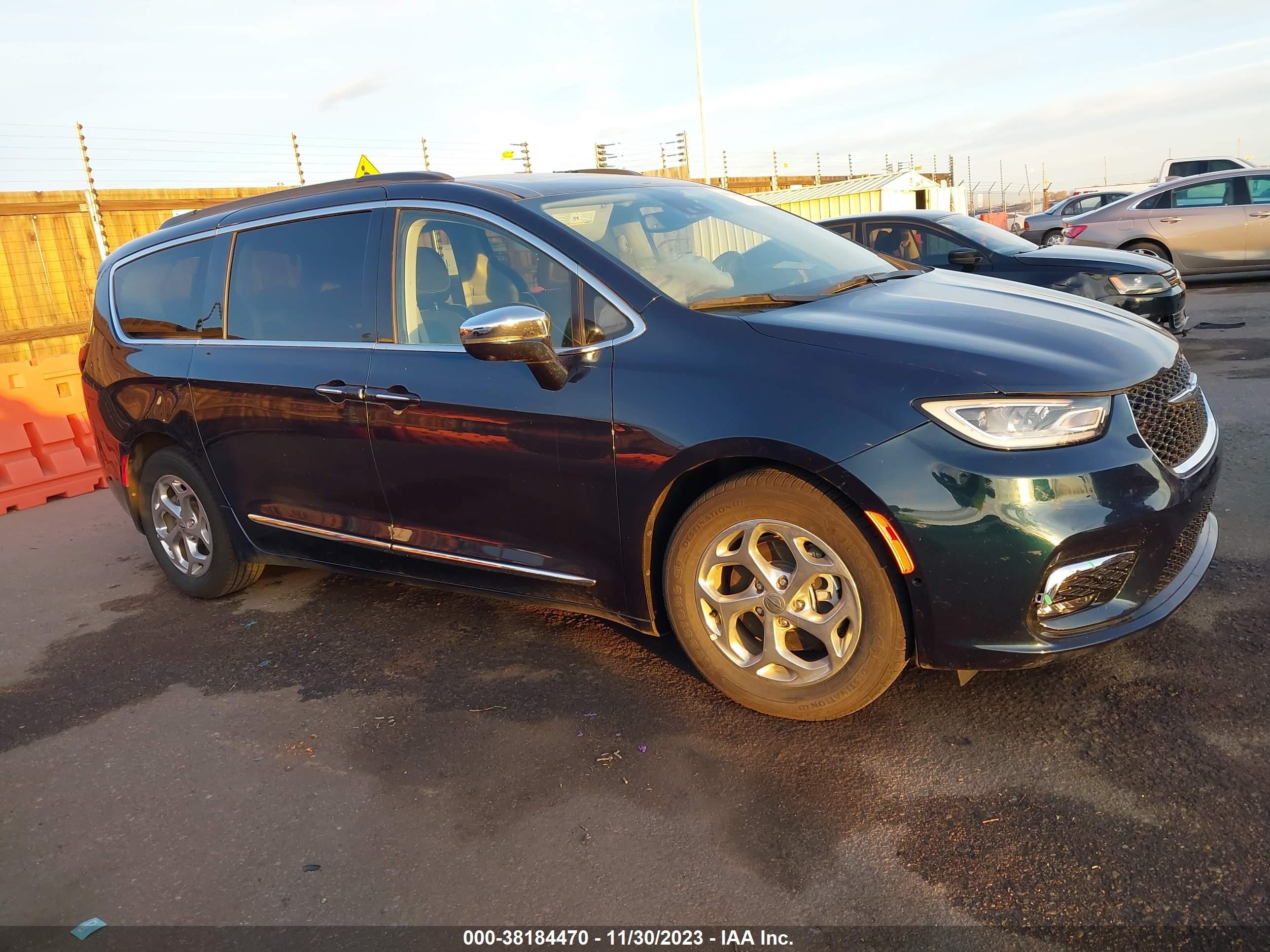 Photo 12 VIN: 2C4RC1GG3NR124767 - CHRYSLER PACIFICA 