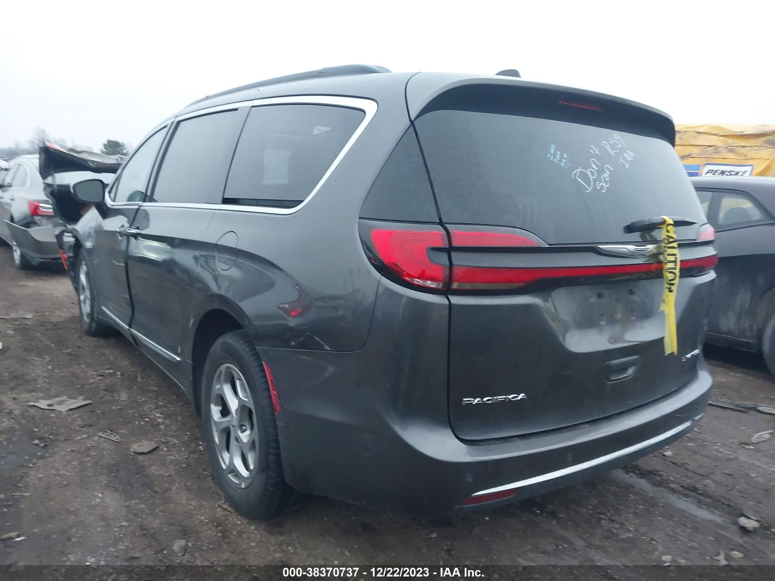 Photo 2 VIN: 2C4RC1GG3PR530390 - CHRYSLER PACIFICA 