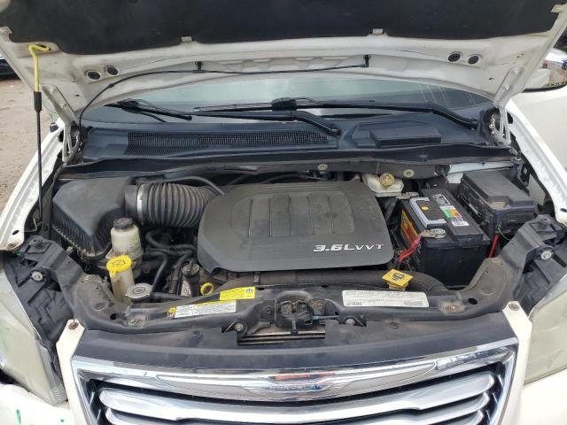 Photo 11 VIN: 2C4RC1GG4CR106386 - CHRYSLER TOWN & COU 