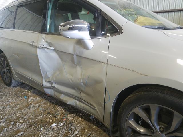 Photo 8 VIN: 2C4RC1GG4HR591409 - CHRYSLER PACIFICA L 