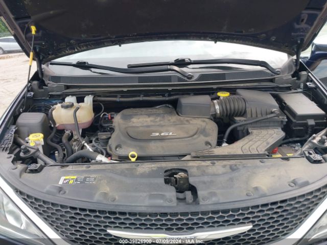 Photo 9 VIN: 2C4RC1GG4HR659305 - CHRYSLER PACIFICA 