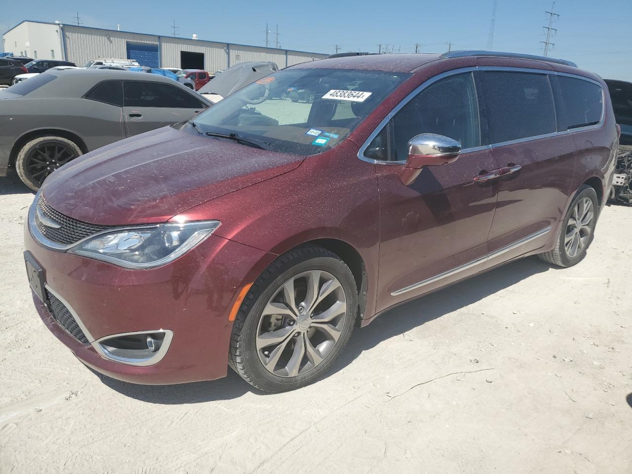 Photo 0 VIN: 2C4RC1GG4JR132516 - CHRYSLER PACIFICA 