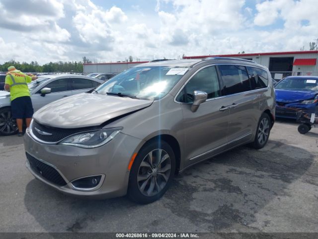 Photo 1 VIN: 2C4RC1GG4JR247651 - CHRYSLER PACIFICA 