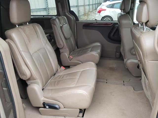 Photo 5 VIN: 2C4RC1GG5CR377148 - CHRYSLER TOWN & COU 