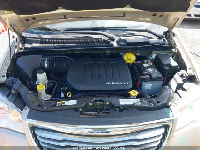 Photo 9 VIN: 2C4RC1GG5FR627797 - CHRYSLER TOWN AND COUNTRY 