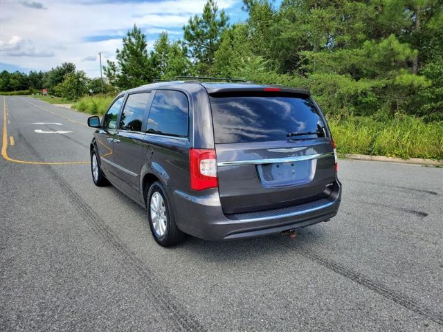 Photo 2 VIN: 2C4RC1GG5FR741668 - CHRYSLER TOWN & COUNTRY 