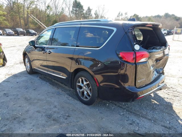 Photo 2 VIN: 2C4RC1GG5HR578166 - CHRYSLER PACIFICA 