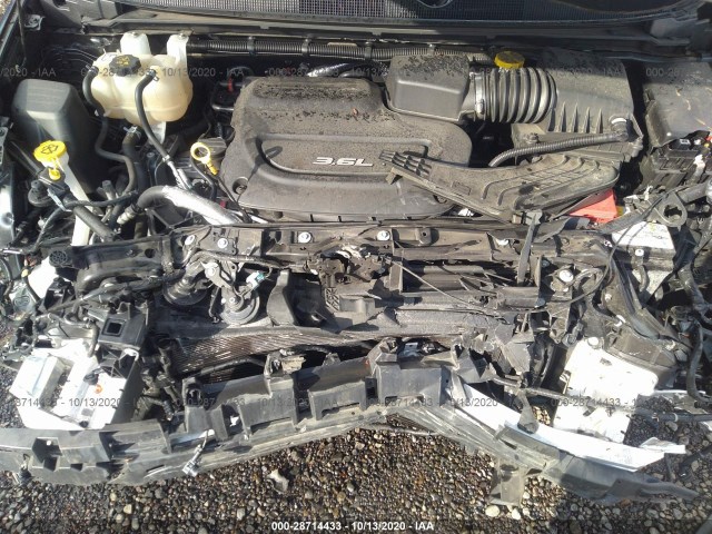 Photo 9 VIN: 2C4RC1GG5JR272655 - CHRYSLER PACIFICA 