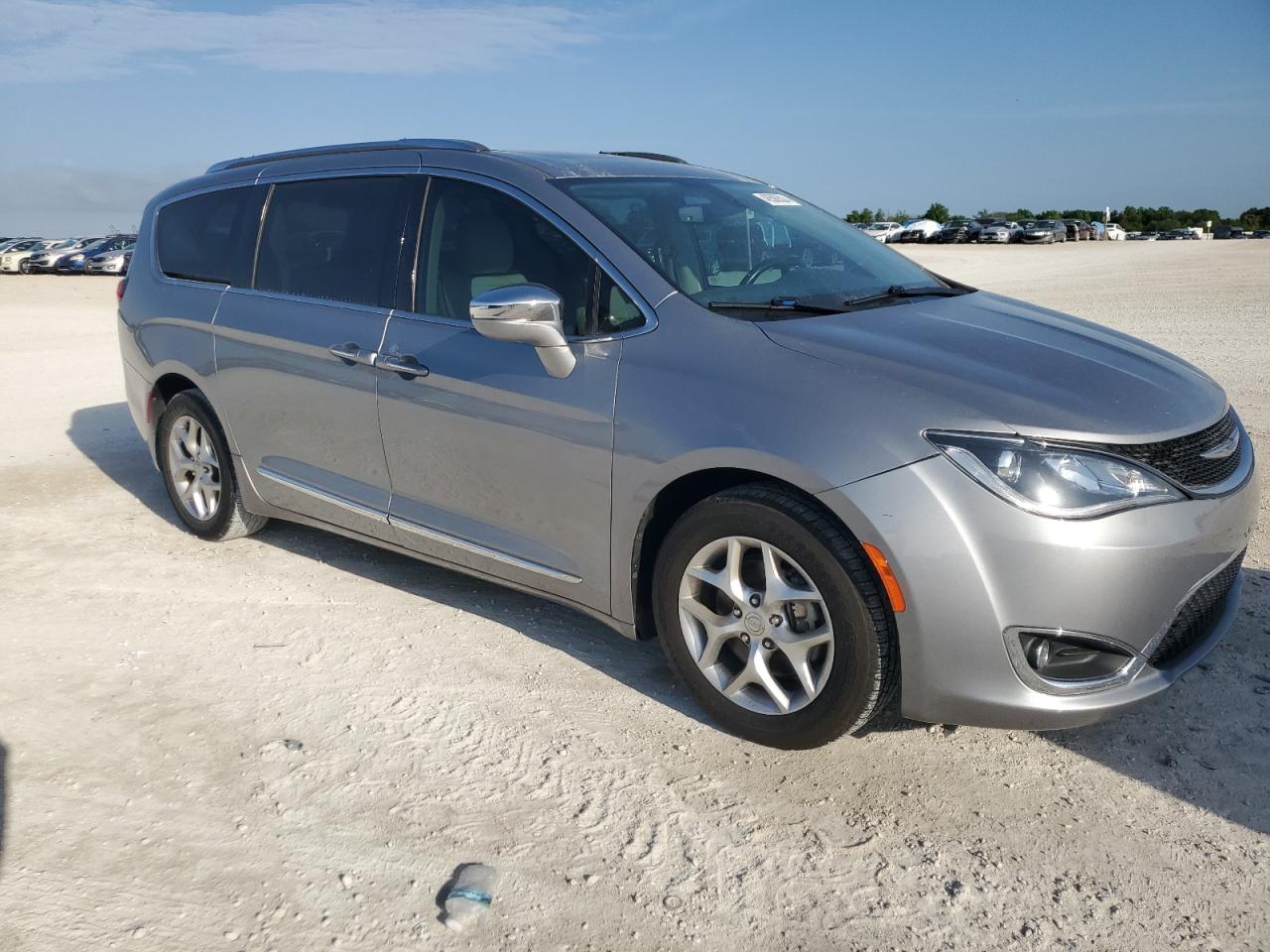 Photo 3 VIN: 2C4RC1GG5LR166550 - CHRYSLER PACIFICA 