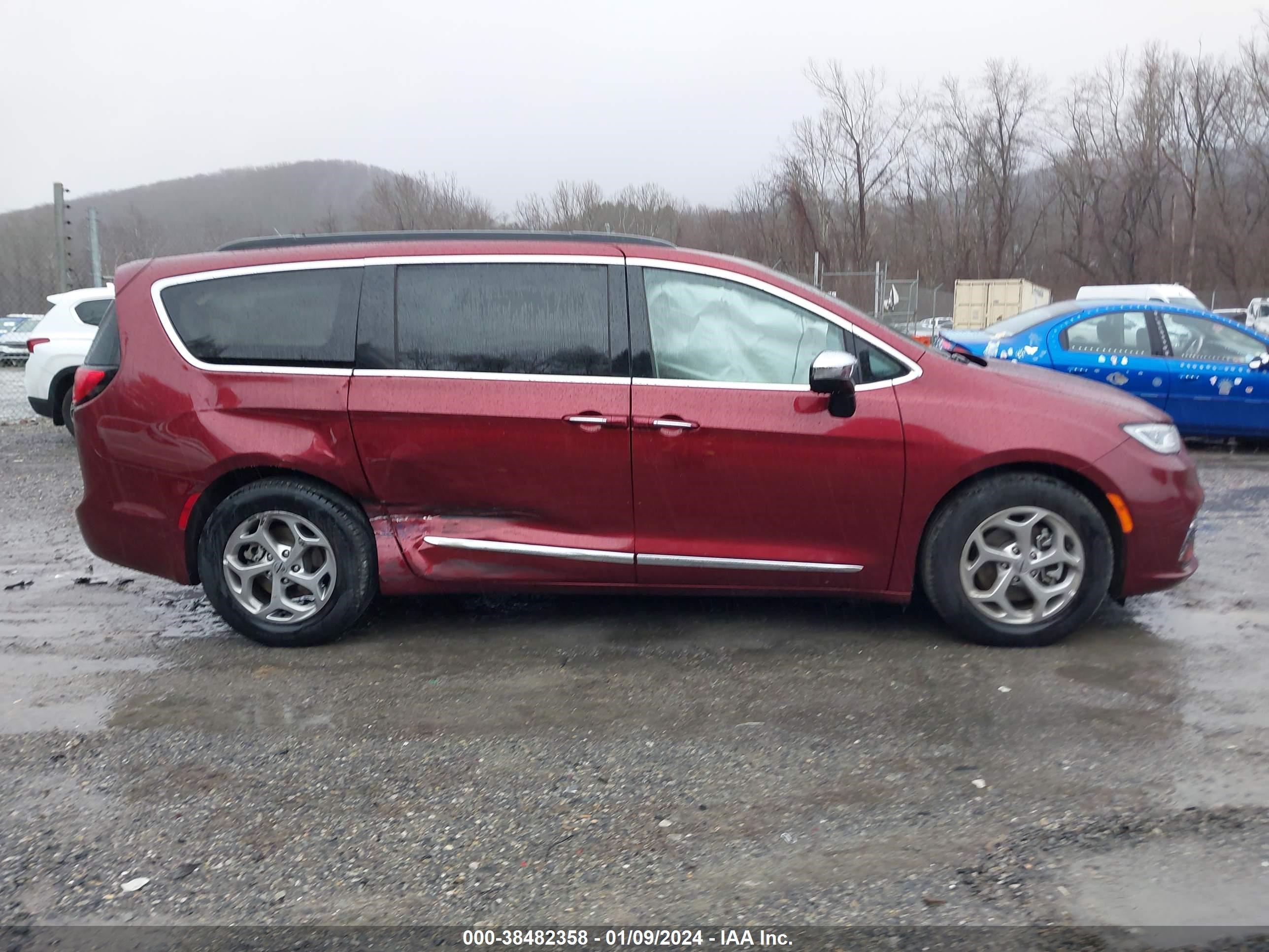 Photo 12 VIN: 2C4RC1GG5PR586587 - CHRYSLER PACIFICA 