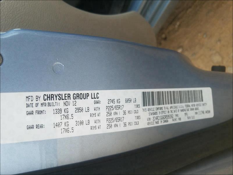 Photo 9 VIN: 2C4RC1GG6DR595262 - CHRYSLER TOWN & COU 