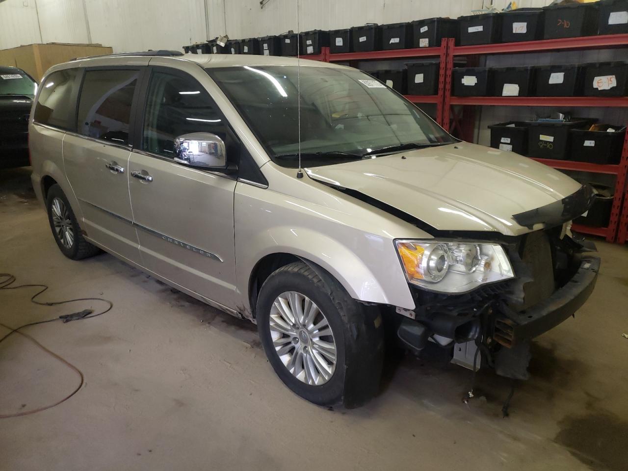 Photo 3 VIN: 2C4RC1GG6DR632939 - CHRYSLER TOWN & COUNTRY 