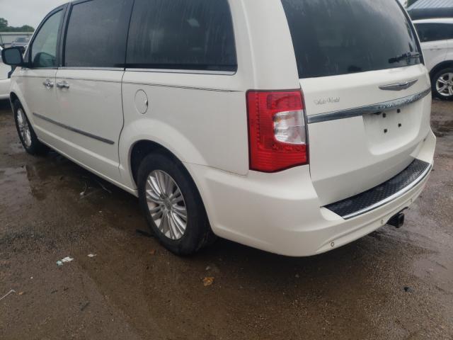 Photo 2 VIN: 2C4RC1GG6DR781447 - CHRYSLER TOWN &AMP COU 