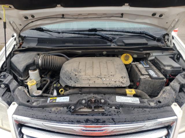 Photo 6 VIN: 2C4RC1GG6DR781447 - CHRYSLER TOWN &AMP COU 