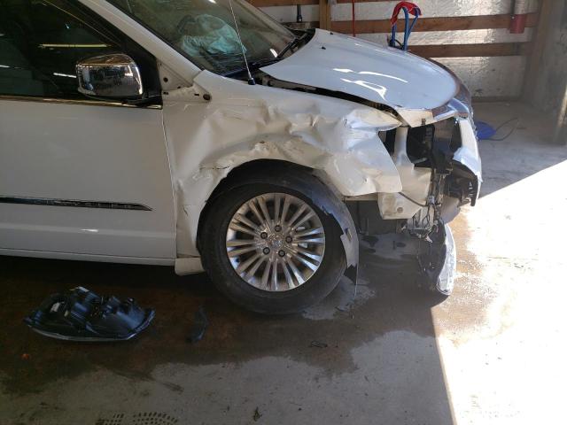 Photo 8 VIN: 2C4RC1GG6FR574222 - CHRYSLER TOWN & COU 