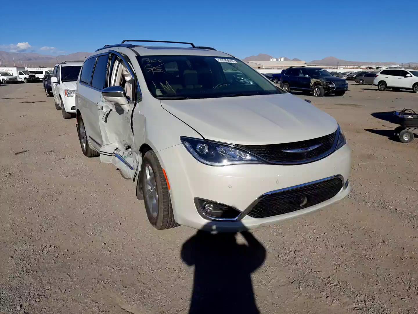 Photo 10 VIN: 2C4RC1GG6HR570223 - CHRYSLER PACIFICA L 